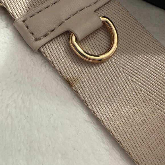 Heart-Shaped Quilted Light Pink ALDO Crossbody Bag With Gold-Tone Hardware - Picture 13 of 14